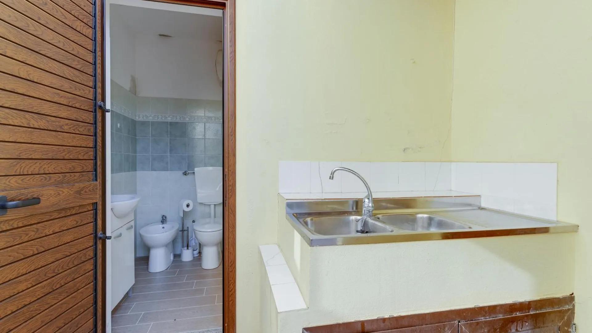 Holiday home Casa Donatella Torre Dei Corsari Villa Italy